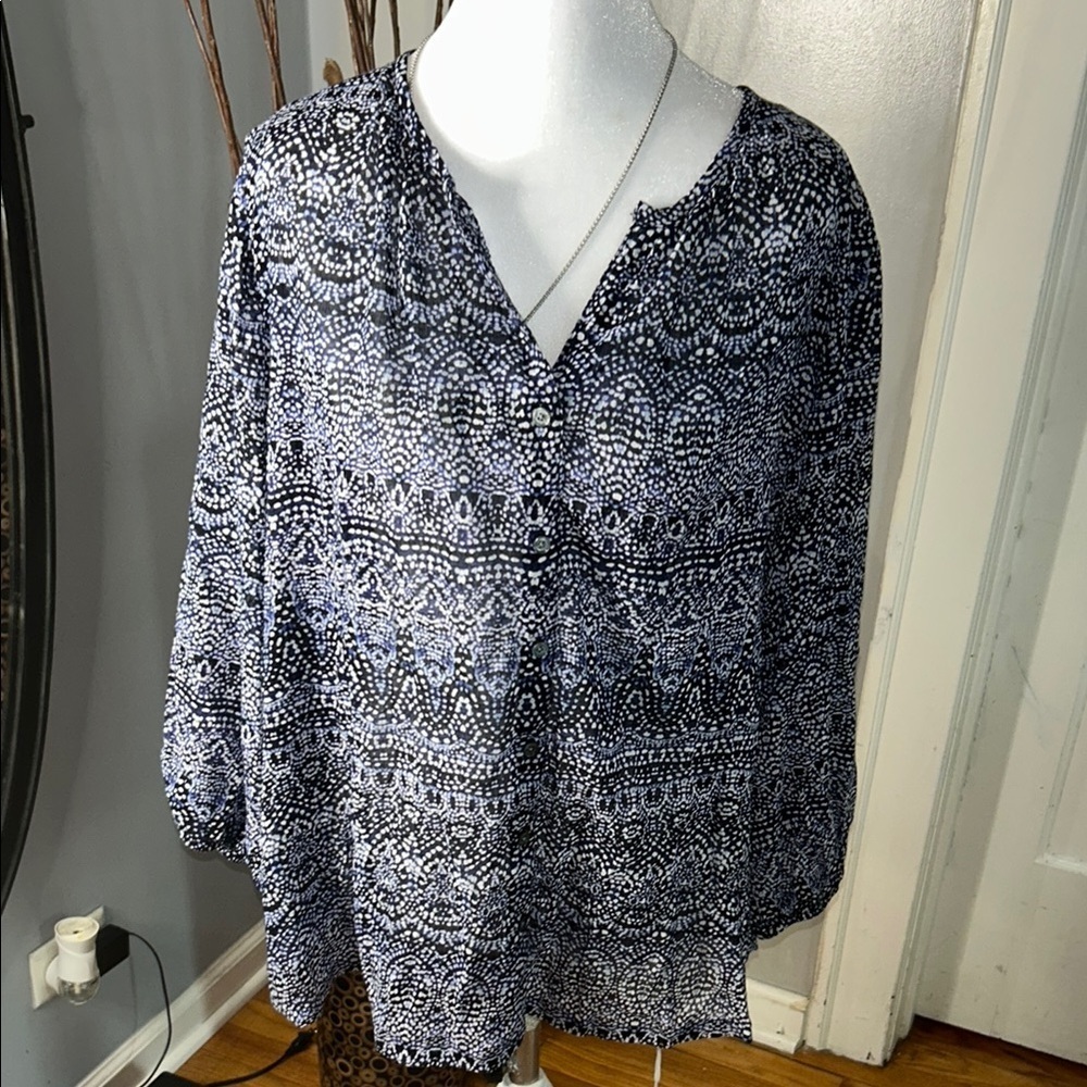 NEW Tommy Bahama  100% Cotton Women's Blue and White Patterned Top
